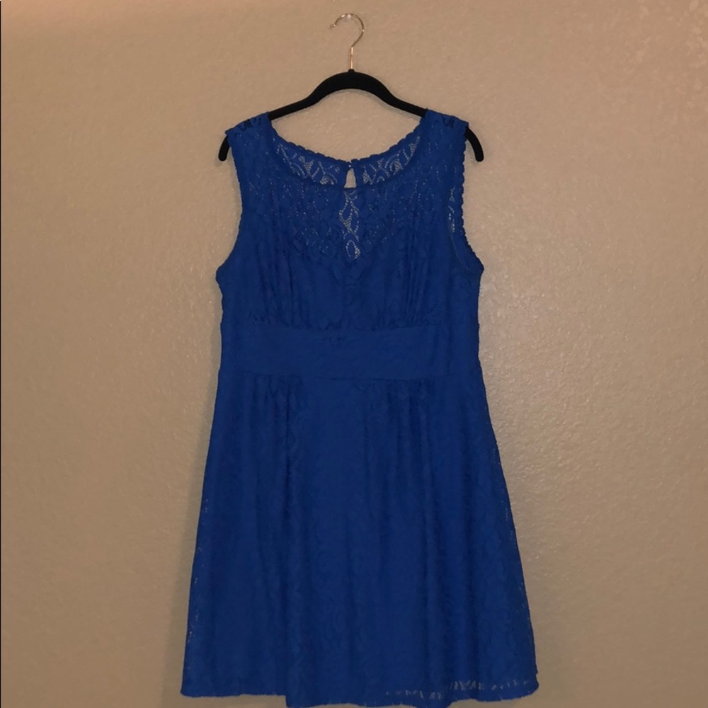 Blue Sleeveless Lace Dress